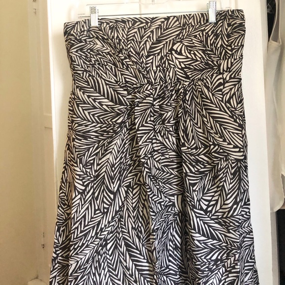 Banana Republic Strapless Dress - Picture 5 of 11
